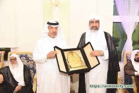 أمين الخواجه يحتفي بالسيد موسى الهاشم
