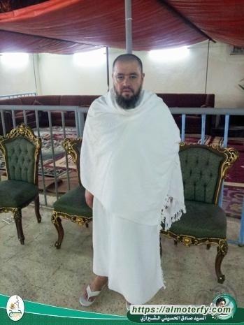 نجل سماحة المرجع الشيرازي يصل مكة المكرمة ويستقبل الزائرين والحجاج