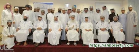 بالصور زيارة ملتقى ابن المقرب الادبي لسلطنة عمان