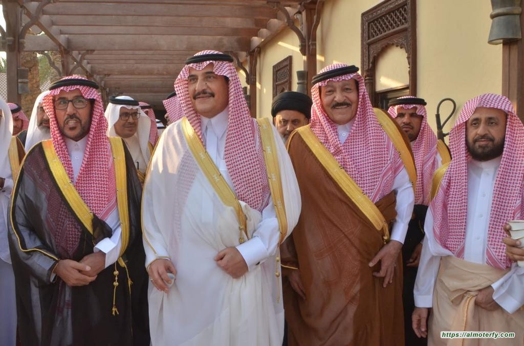 الأمير محمد بن فهد يُقيم مأدبة غداء لأعيان المنطقة الشرقية